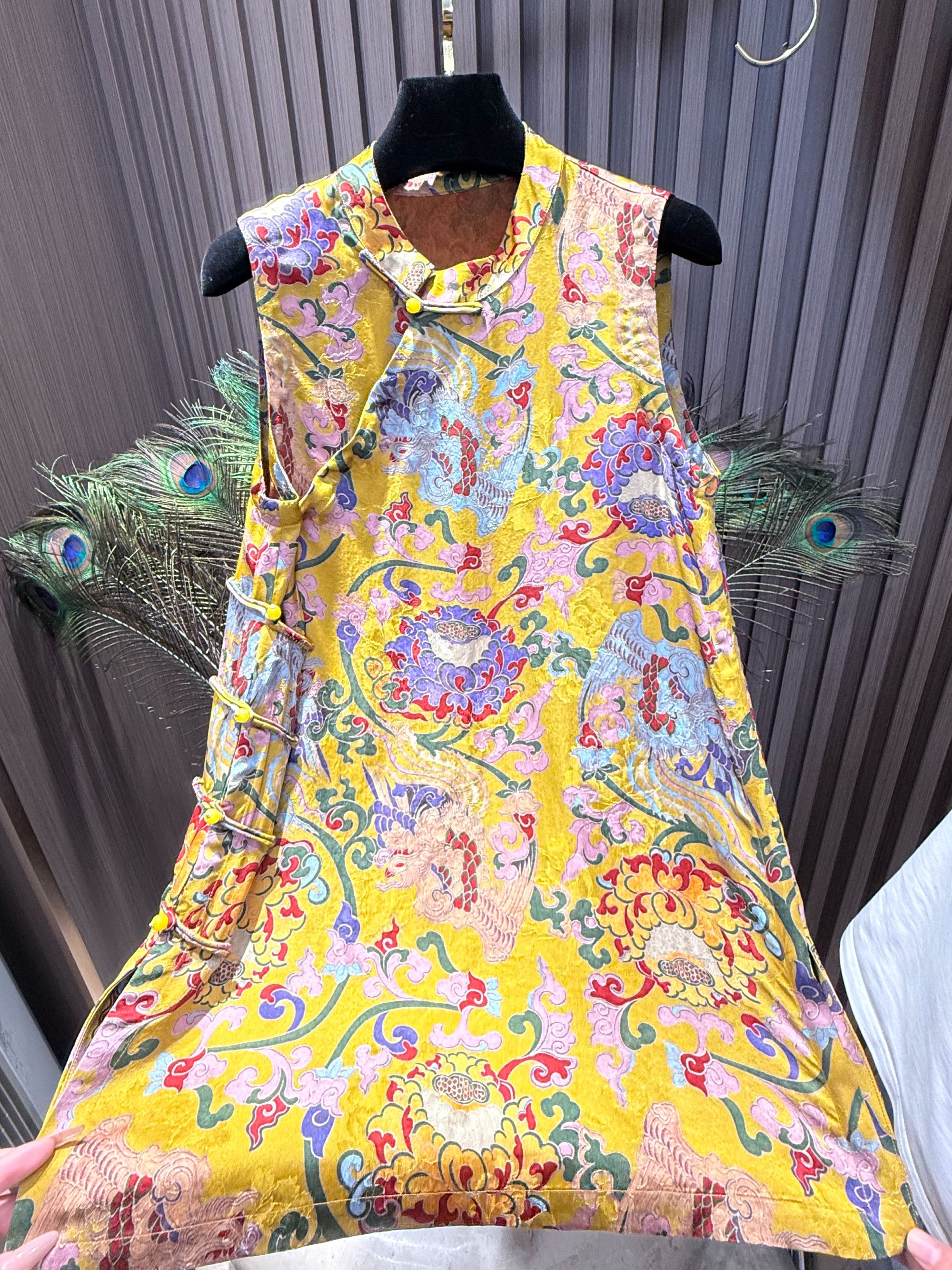 金翎彩卉-新中式国风桑蚕丝香云纱提花无袖上衣