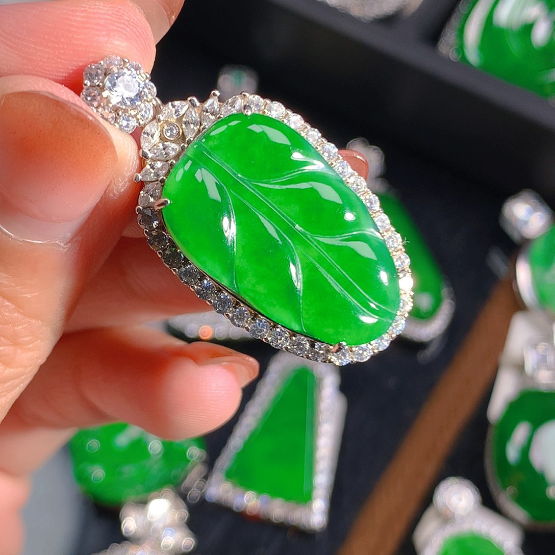 翡翠吊坠(不含链)未镶嵌