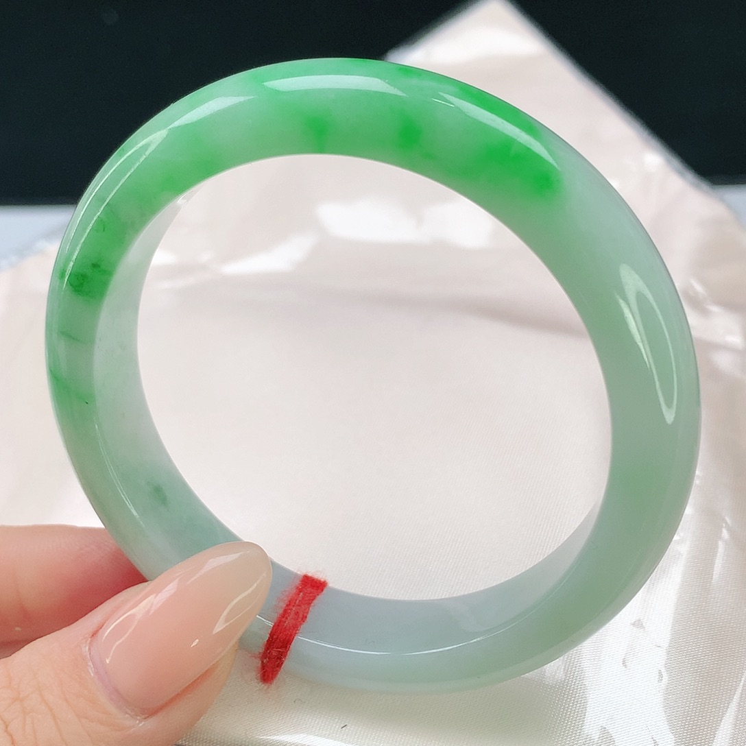 未镶嵌手镯翡翠836