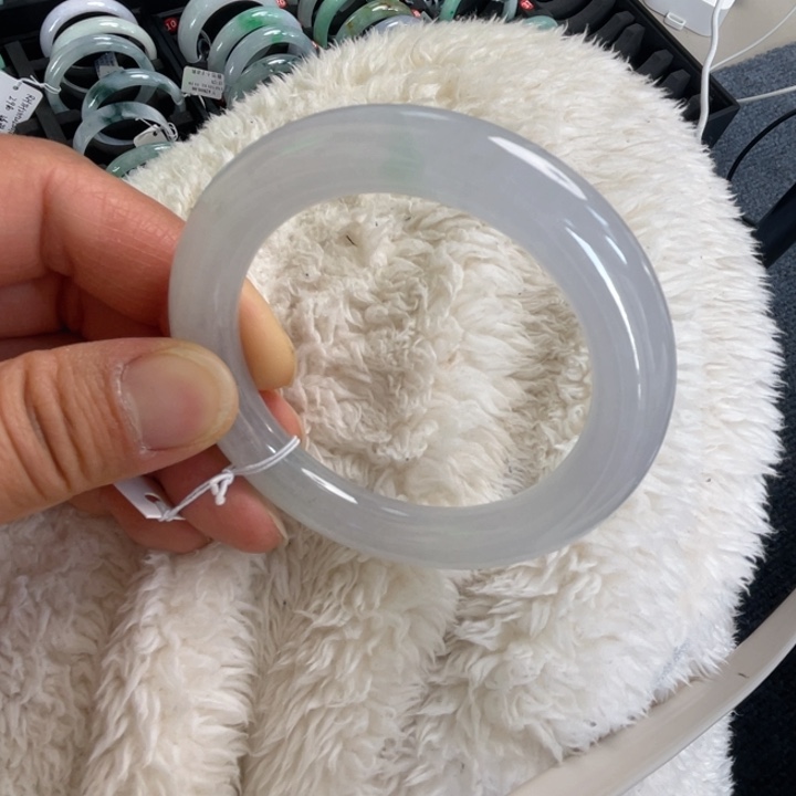 翡翠未镶嵌手镯（圆镯）缅甸翡翠