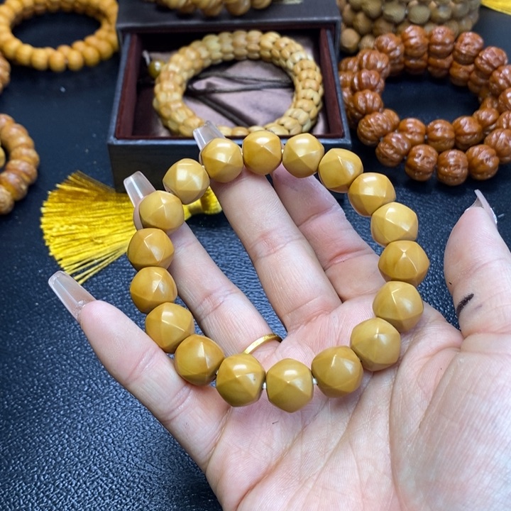 猴头核桃吊坠猴头