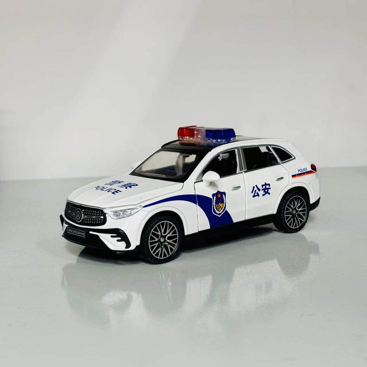 1:32合金声光奔驰SUV公安警车六开门回力车