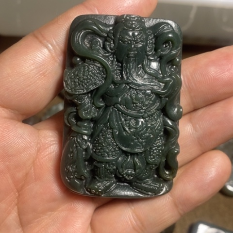 和田玉未镶嵌挂件