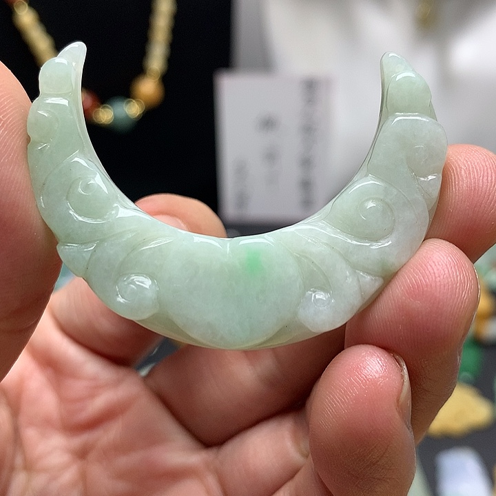 翡翠未镶嵌颈饰天然A货翡翠