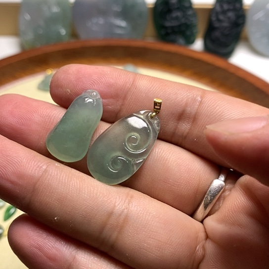 翡翠未镶嵌颈饰J*H徐66