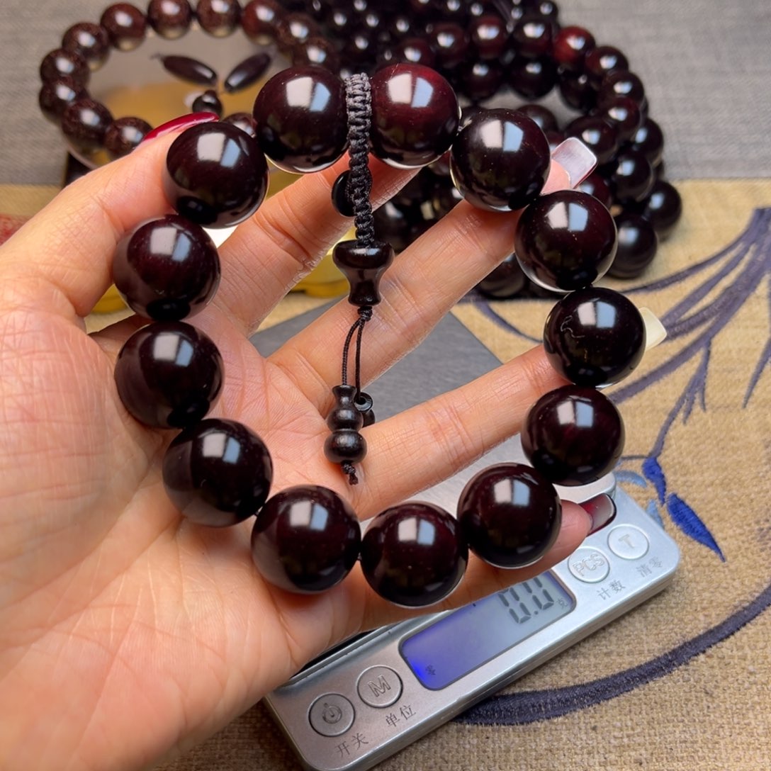 檀香紫檀（小叶紫檀）1.8 13颗