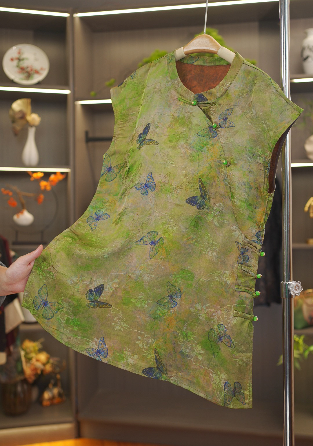 【蝶翠】新中式蚕丝花朵经典盘扣设计中长款奥黛上衣