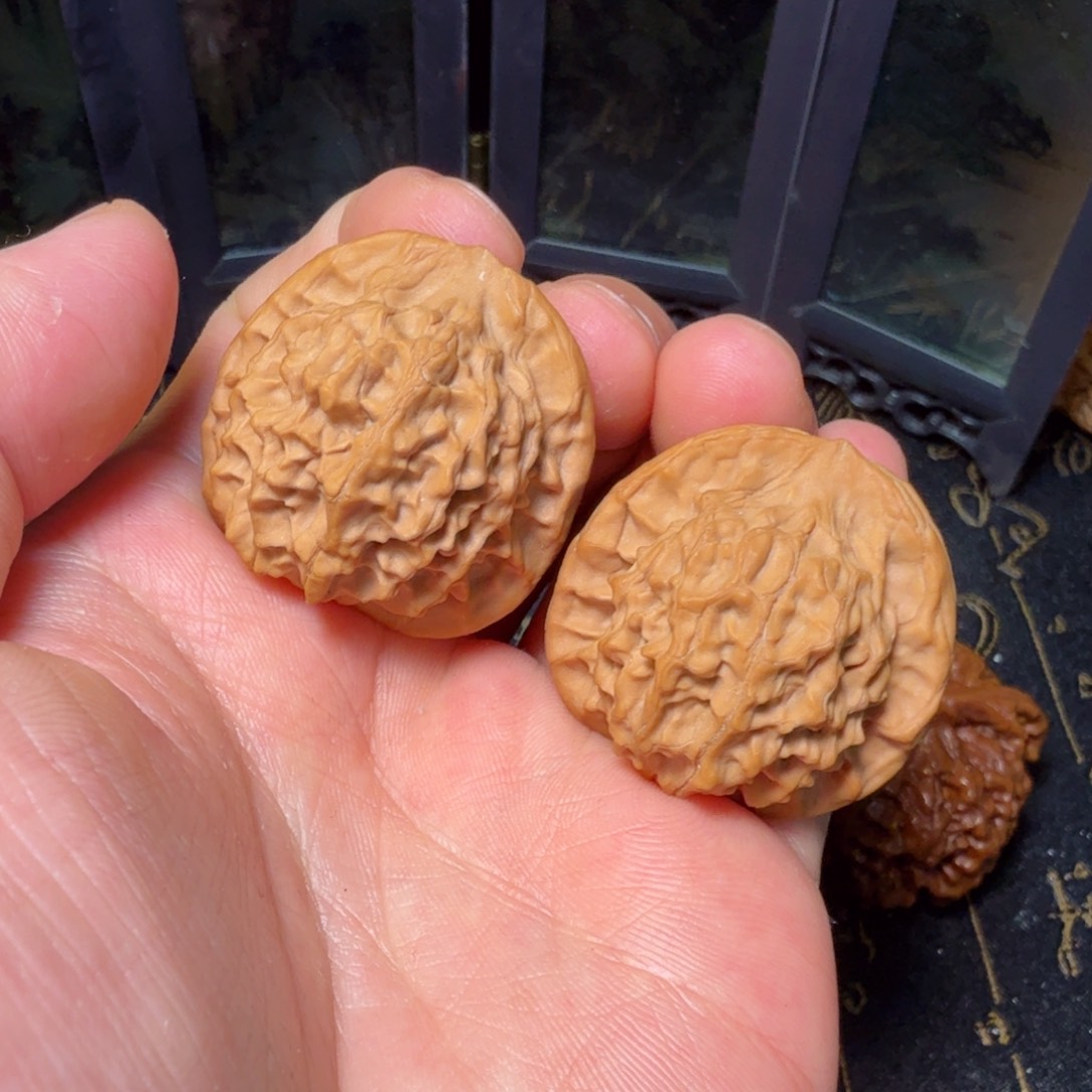 文玩核桃吊坠秦闷34