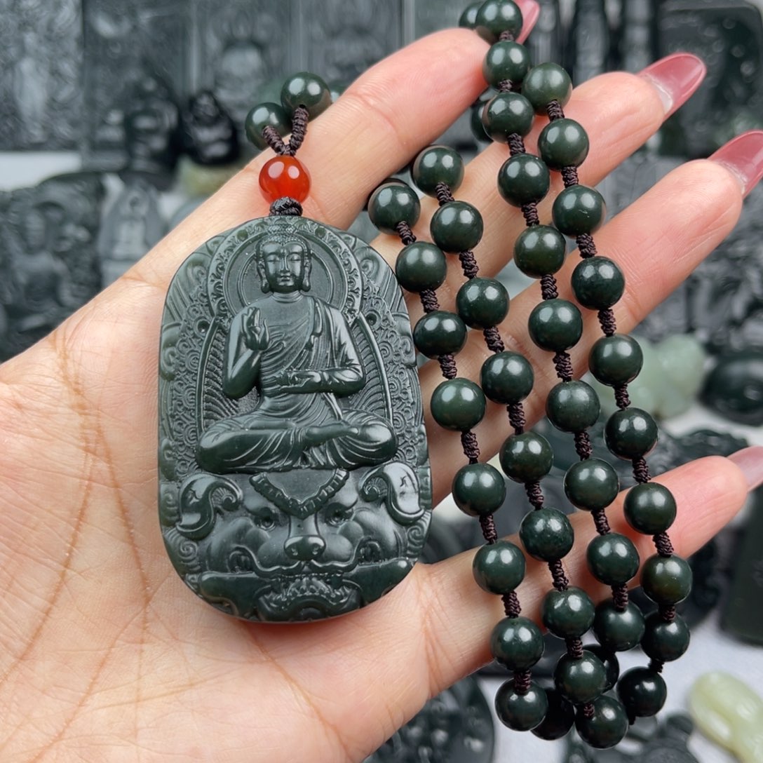 和田玉颈饰未镶嵌