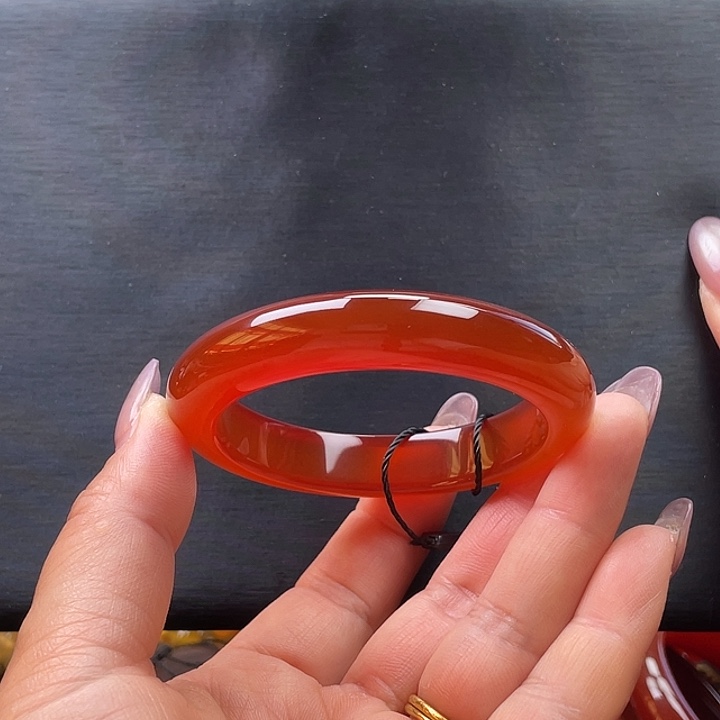 玛瑙/玉髓未镶嵌手镯56