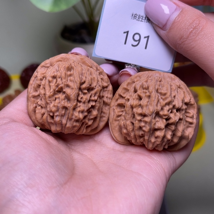 文玩核桃把件四座楼42.191