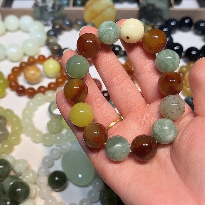 蛇纹石玉未镶嵌手串