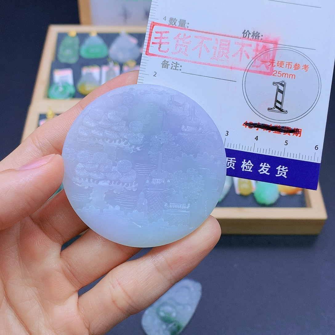 翡翠未镶嵌颈饰翡翠