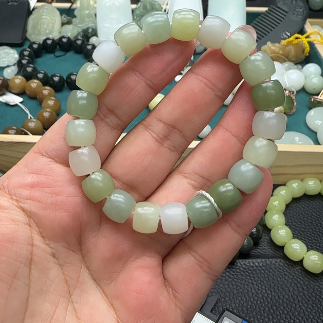 和田玉未镶嵌手链10