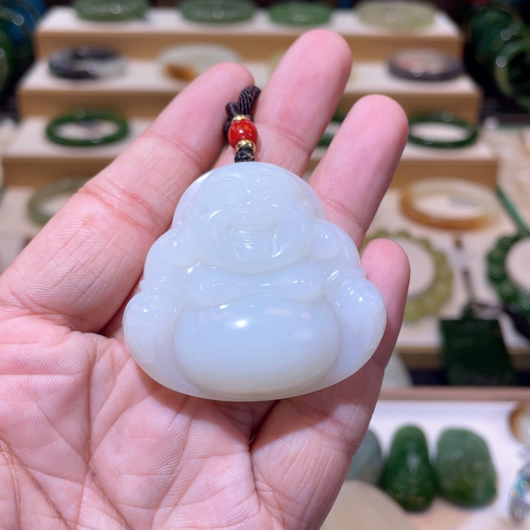 和田玉收藏级白玉佛公未镶嵌