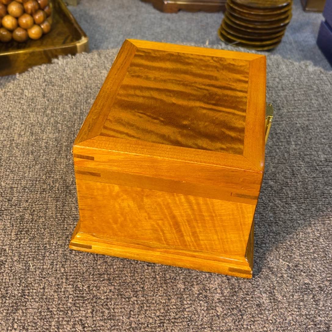 乌木类成套家具茶叶盒