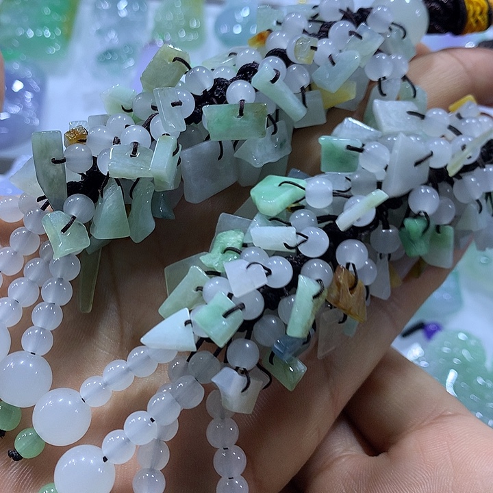 翡翠未镶嵌颈饰天然翡翠A货车挂多样性发货发其一