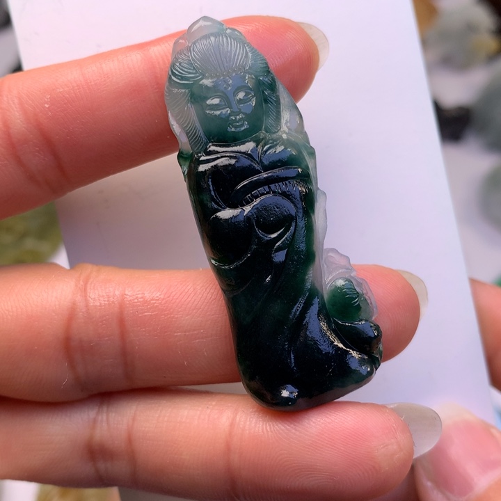 定制翡翠未镶嵌翡翠