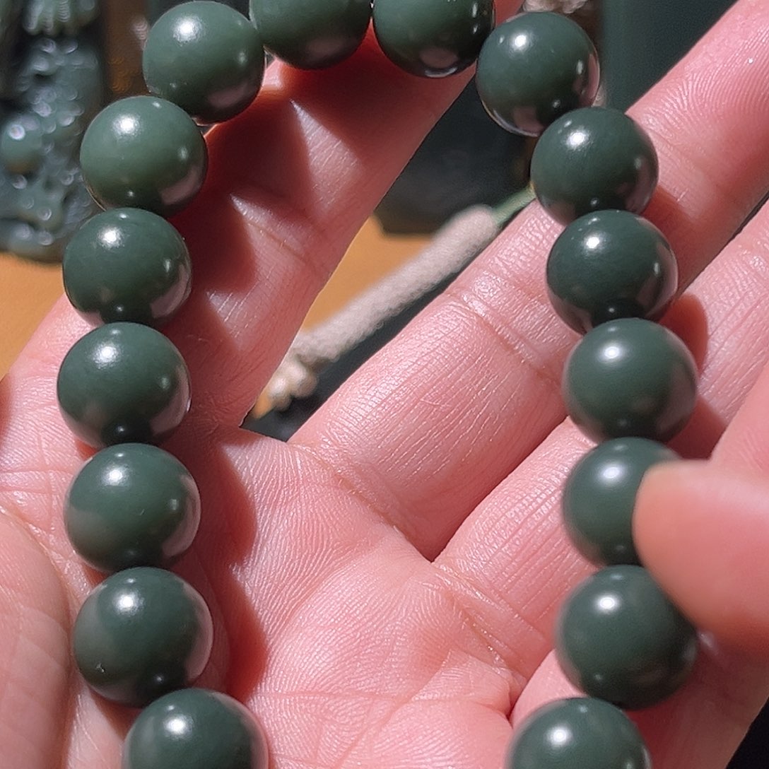 同***行和田玉（青玉）未镶嵌手链