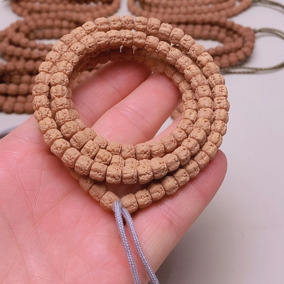 章***哥金刚菩提吊坠108龙切小佛手