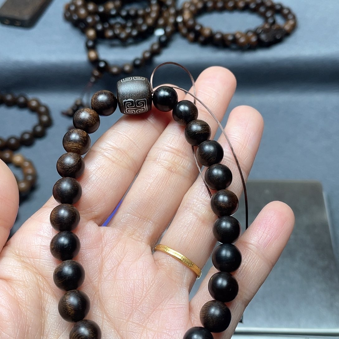 沉香手串～*白棋瘤疤0.8