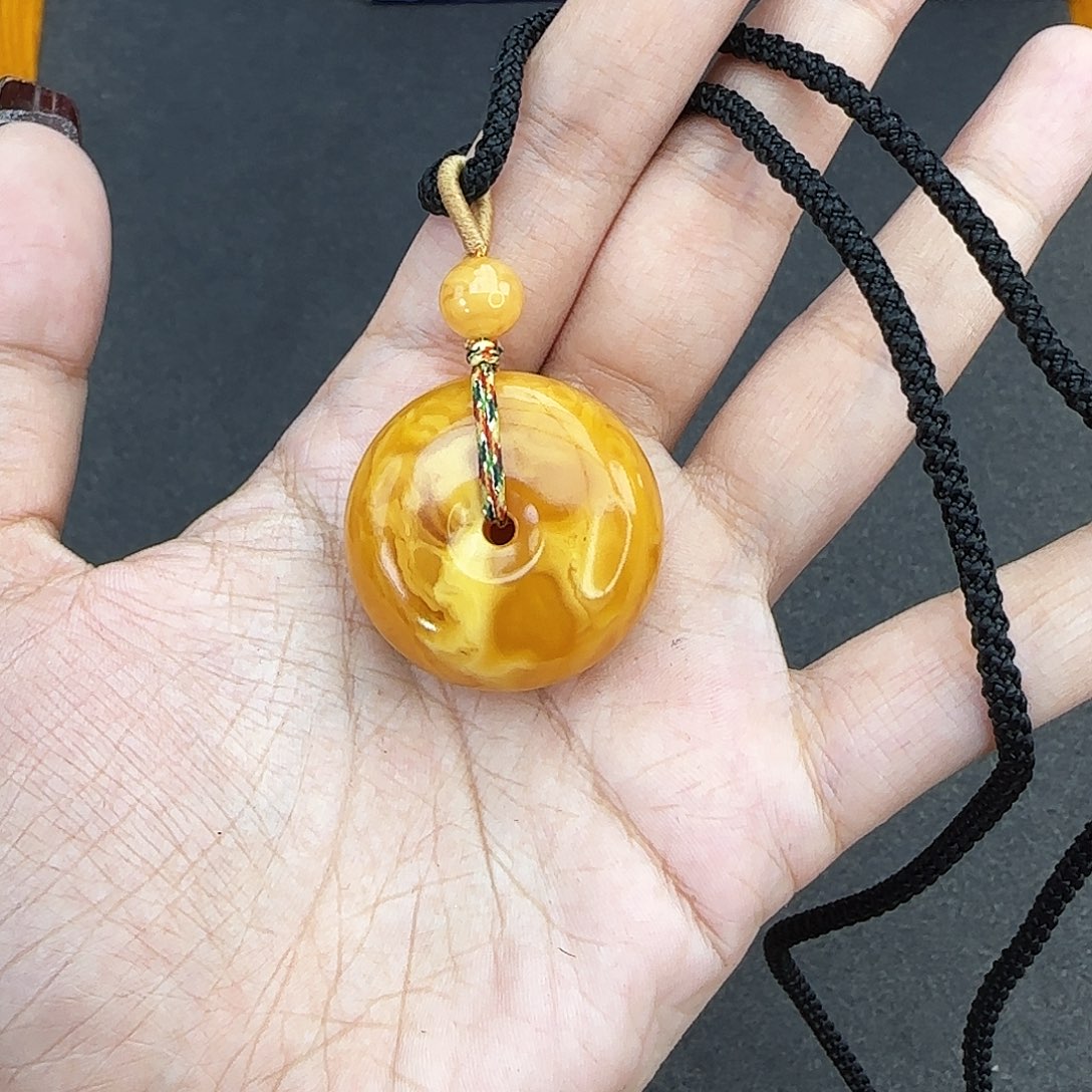 琥珀颈饰未镶嵌吊坠