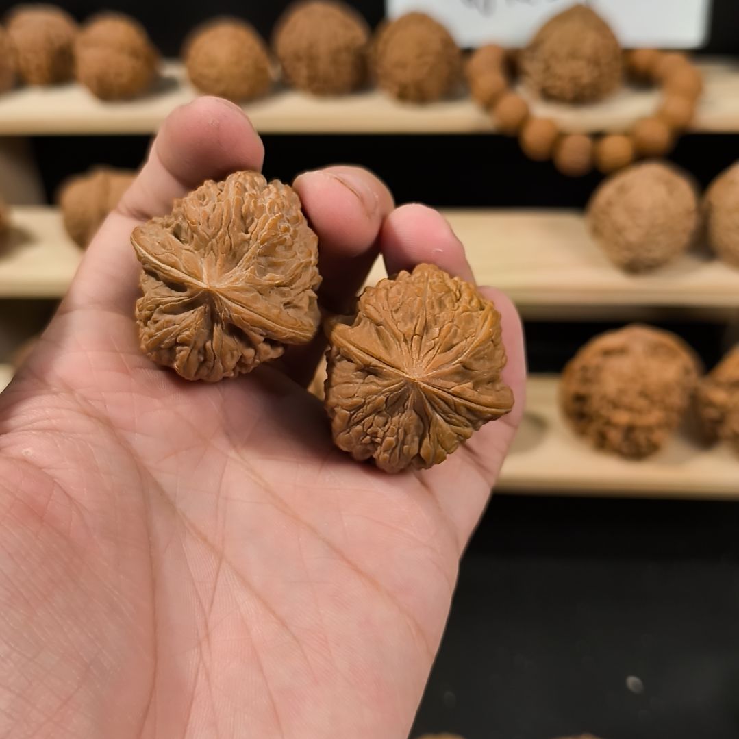 吊坠文玩核桃37+平谷凹底