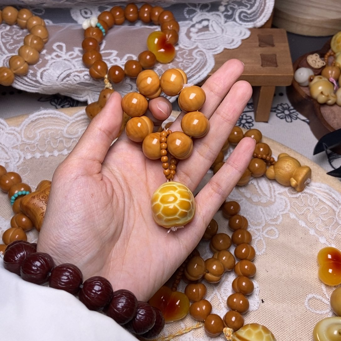 猴头核桃吊坠屁桃卡15