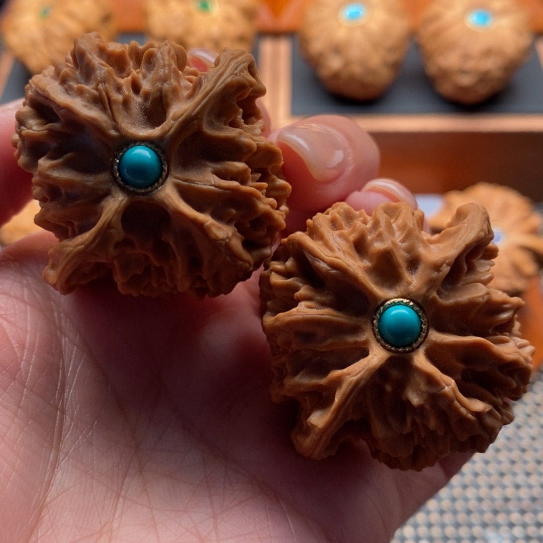 文玩核桃把件苹果园镶嵌42尺