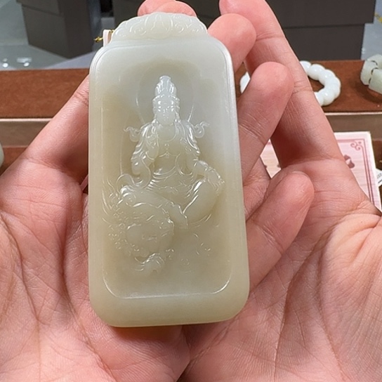 颈饰未镶嵌和田玉