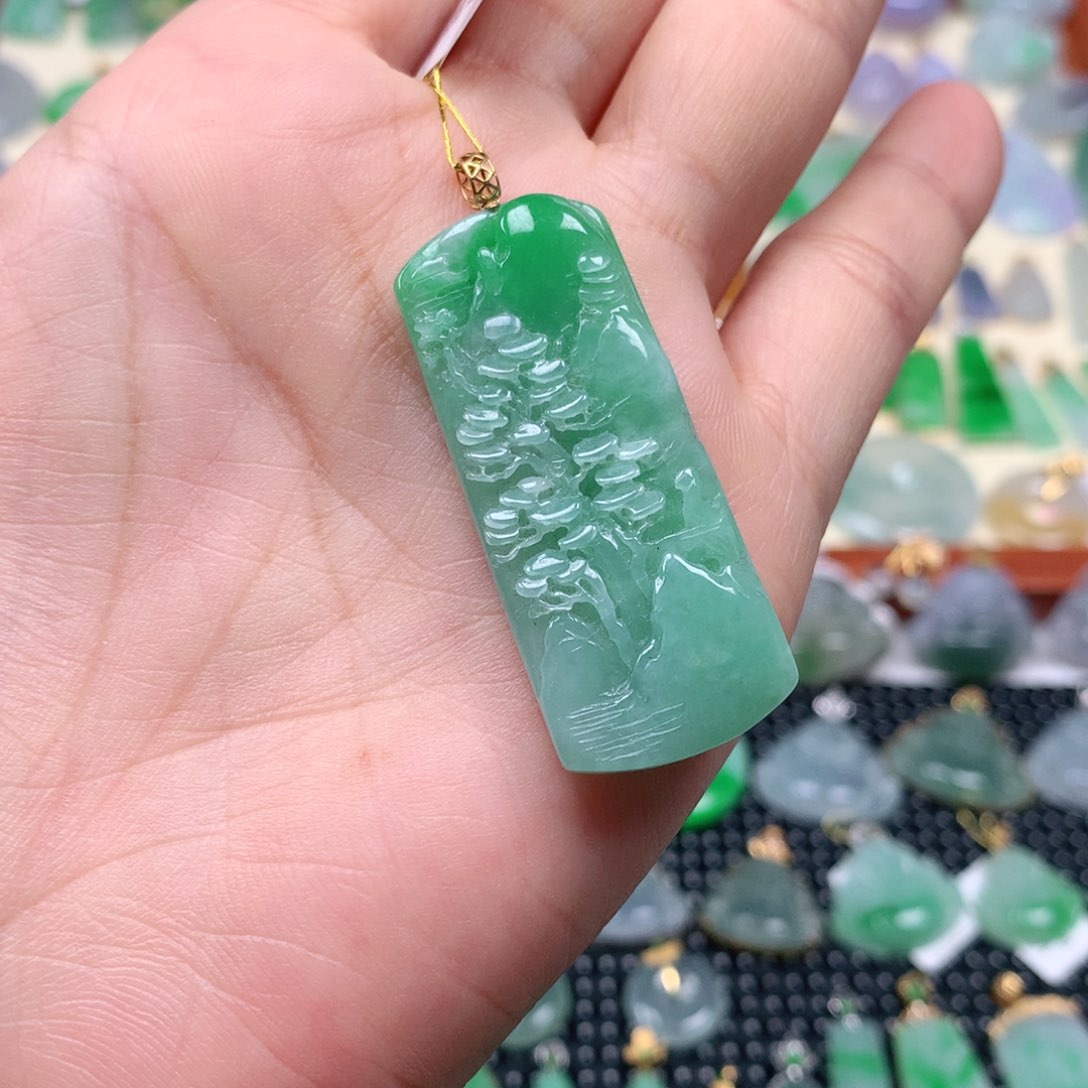 【闪购商品】翡翠吊坠(不含链)18K金镶嵌