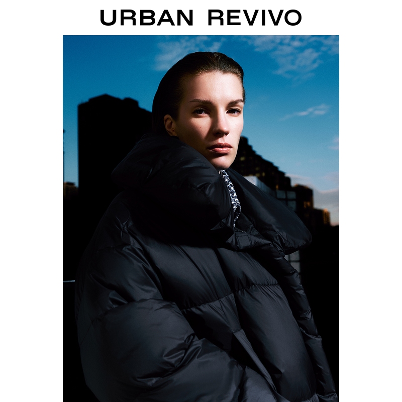 UR2025冬季新款女装魅力大翻领抽绳超宽松羽绒服UWG150123