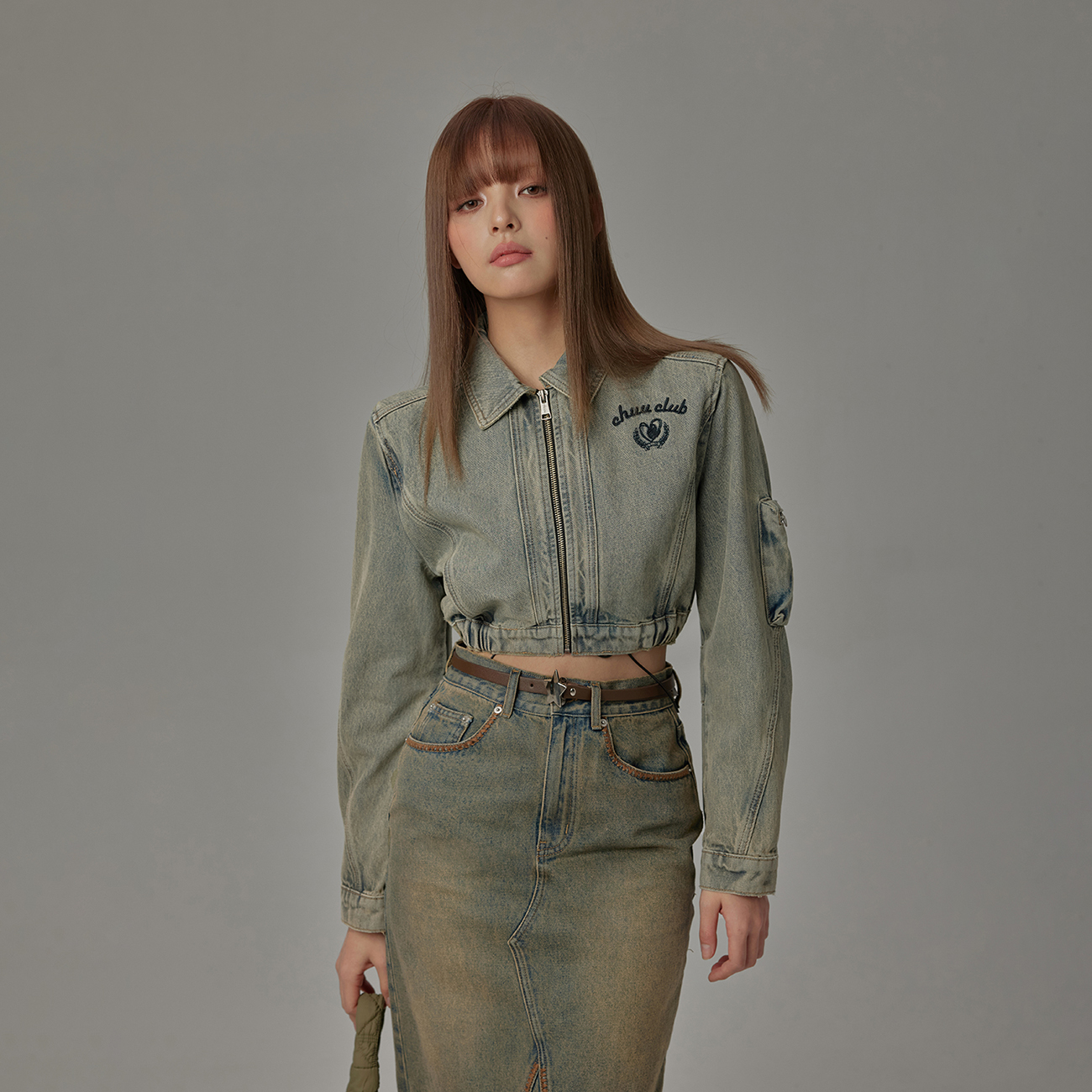 【陈嘉尔专属】CHUU翻领设计水洗辣妹做旧风拉链式显瘦牛仔外套-Q