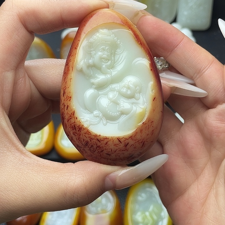 和田玉未镶嵌颈饰