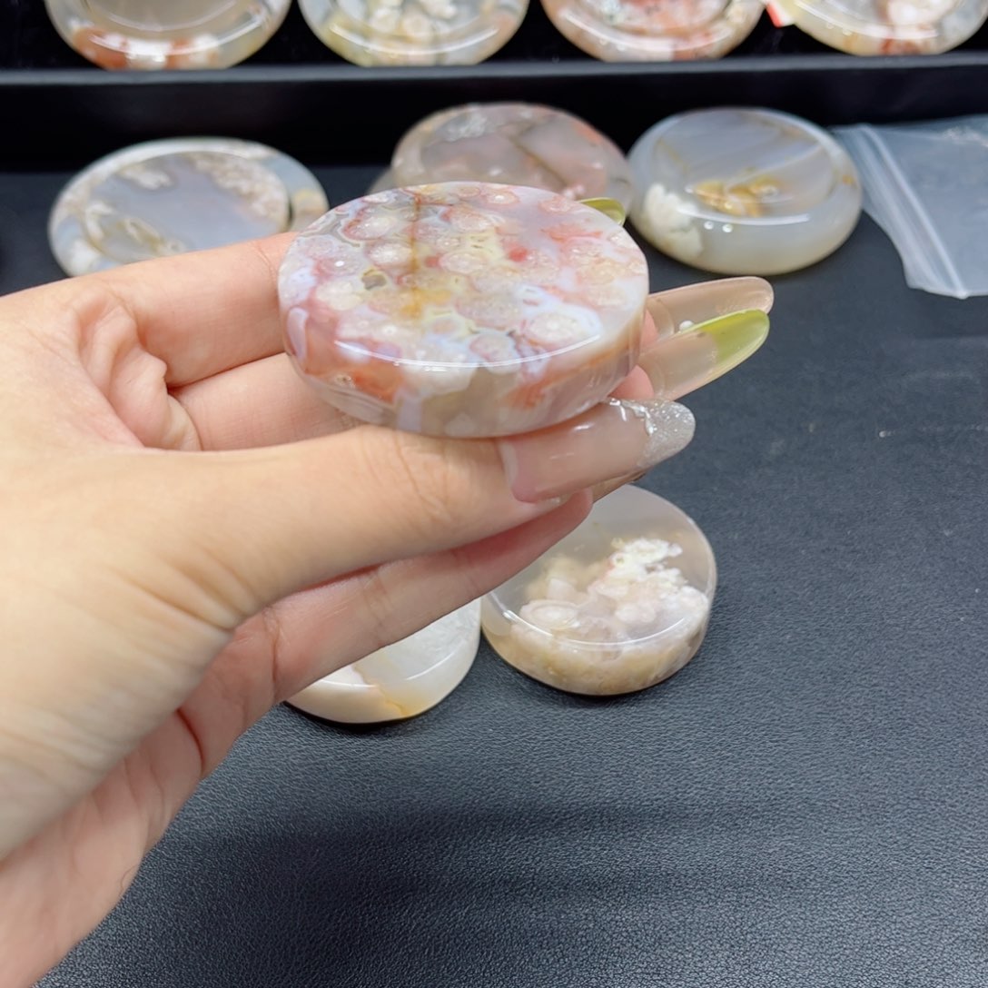 丁***面玛瑙/玉髓手镯未镶嵌