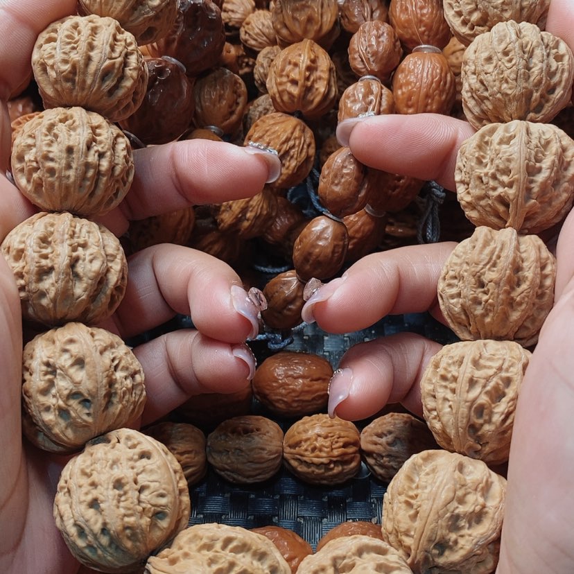 【闪购商品】文玩核桃吊坠京八棱