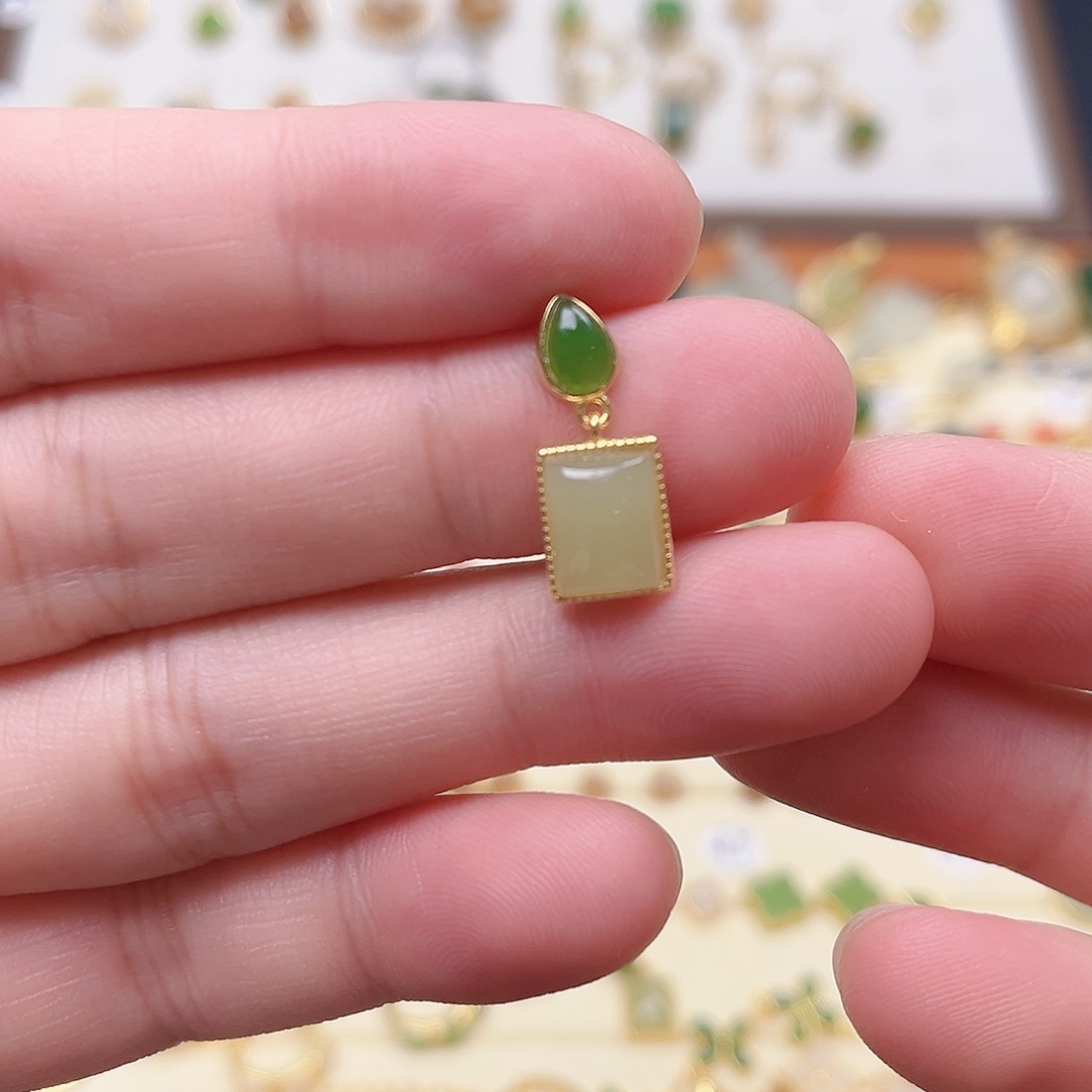 *****和田玉银S925镶嵌耳饰