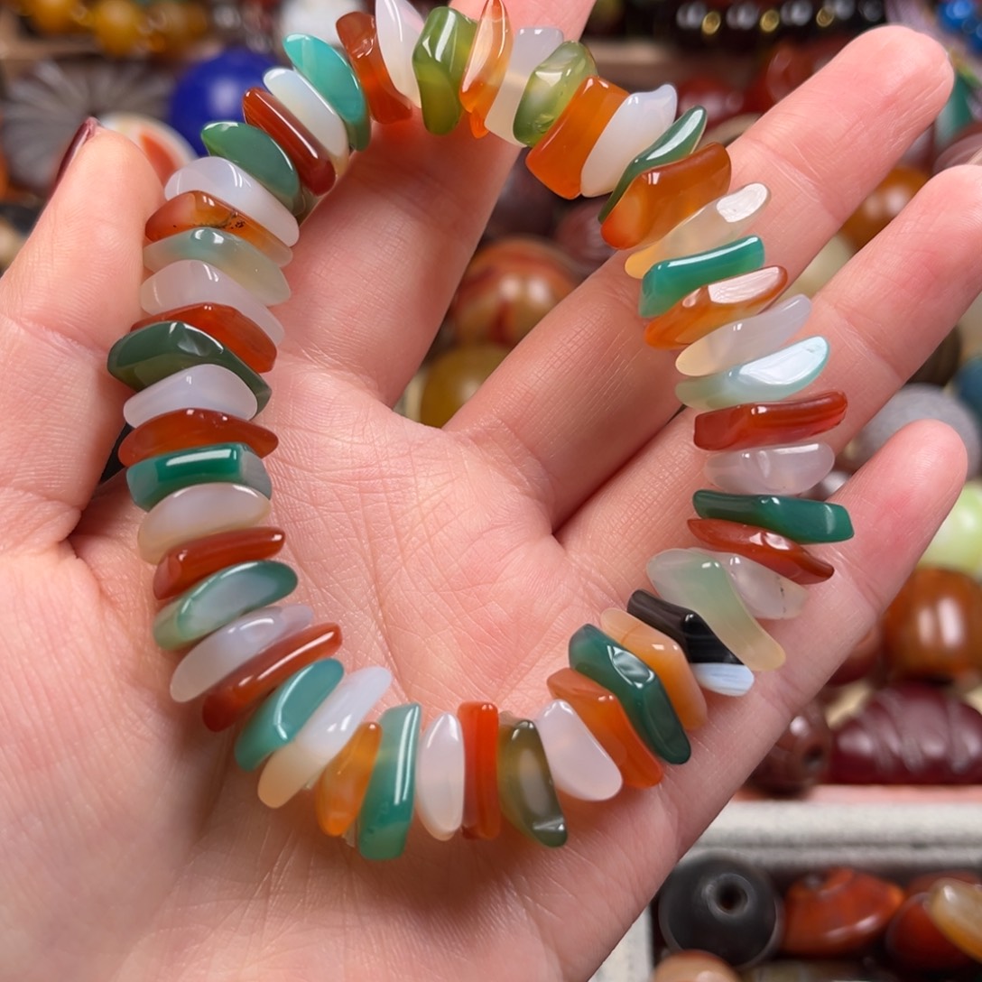 玛瑙/玉髓颈饰未镶嵌