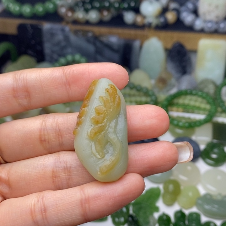 和田玉未镶嵌吊坠(不含链)