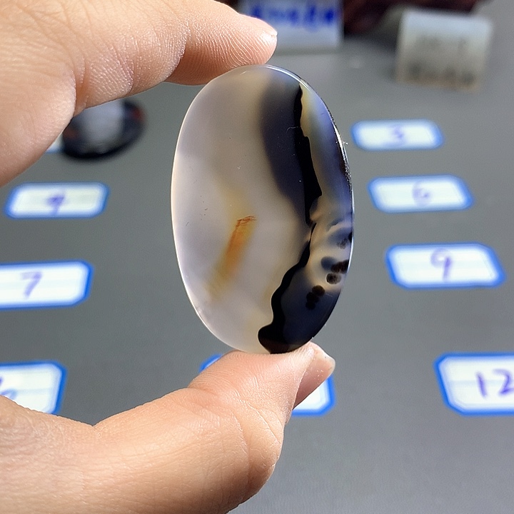 未镶嵌颈饰玛瑙/玉髓