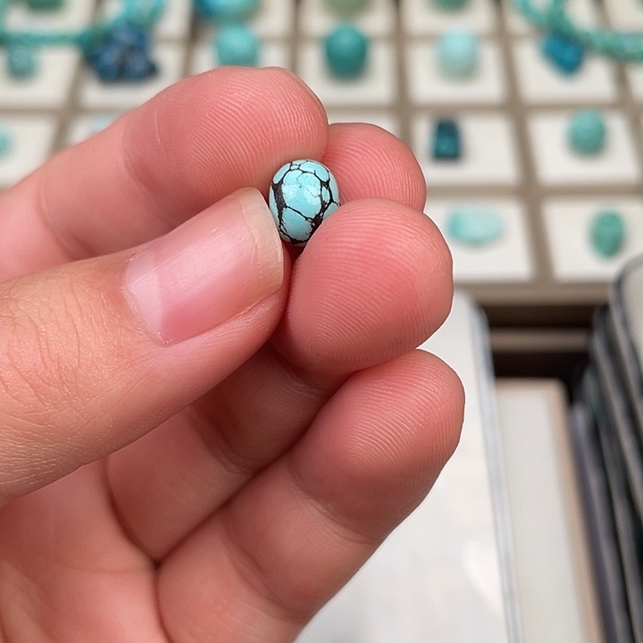 绿松石未镶嵌吊坠