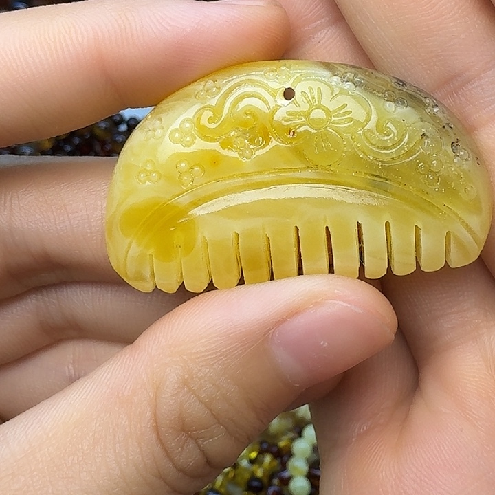 琥珀未镶嵌珠宝奇石