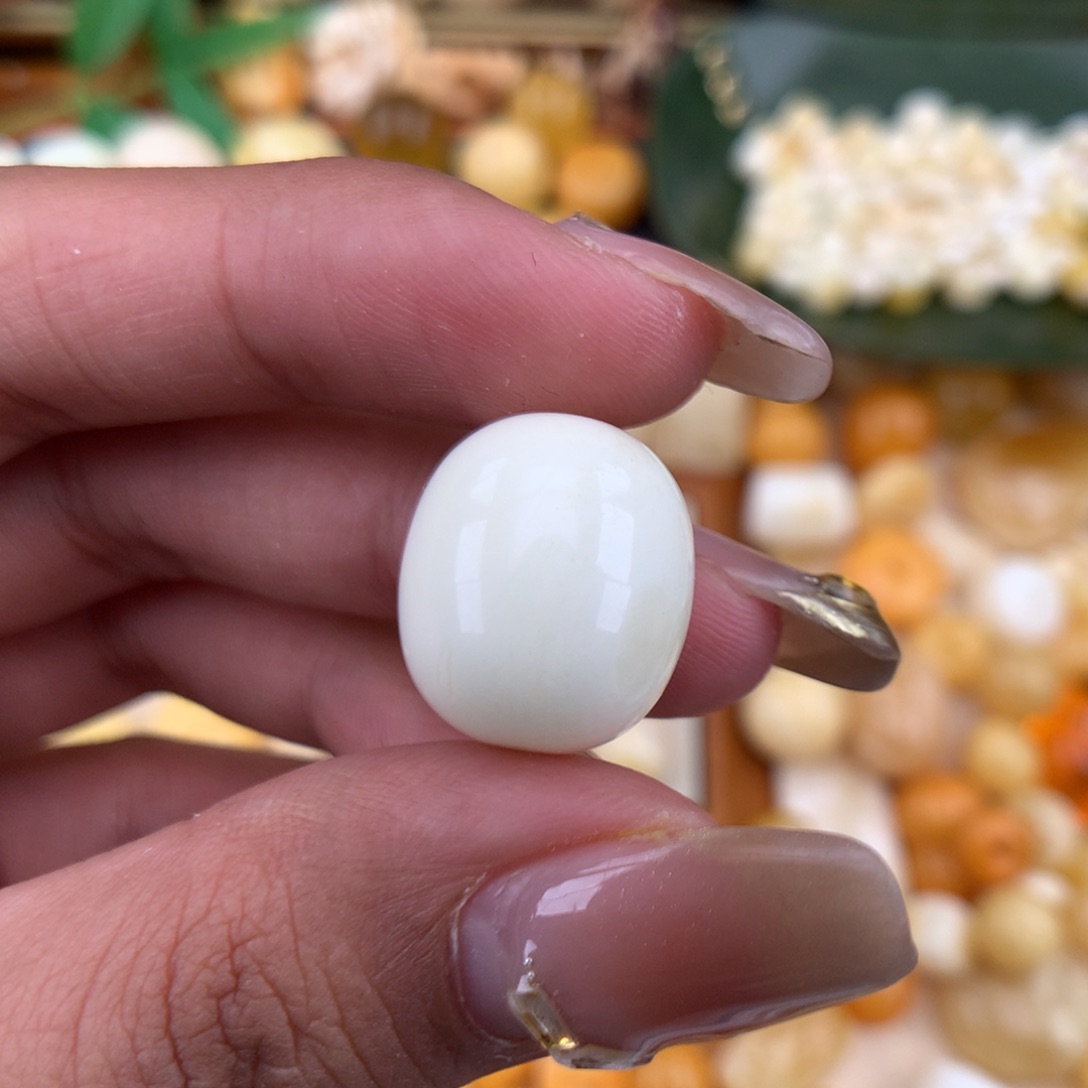 琥珀珠宝奇石未镶嵌15×17