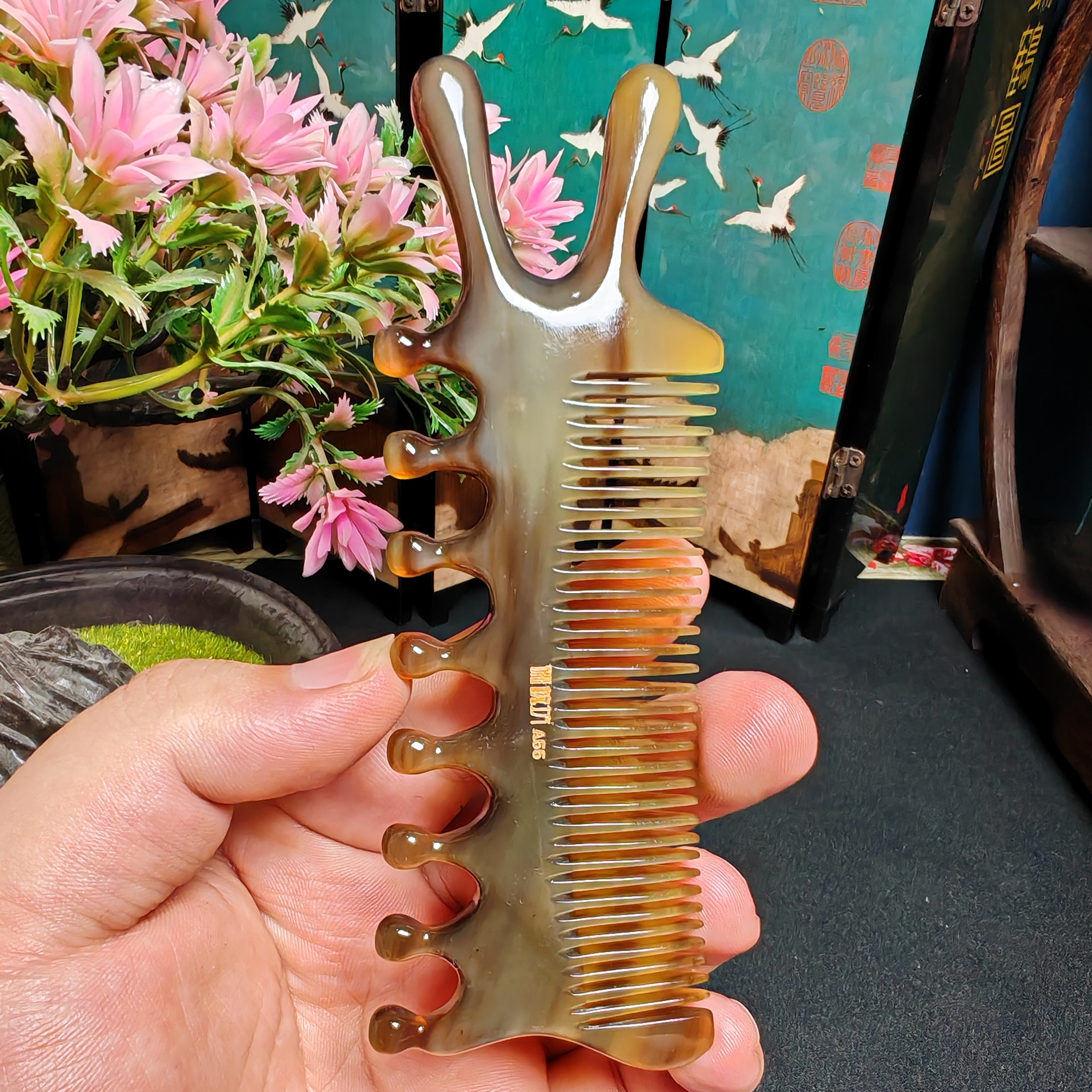 板娘专享白水牛角黑金刚美鼻篦子水滴齿梳-414简约发簪