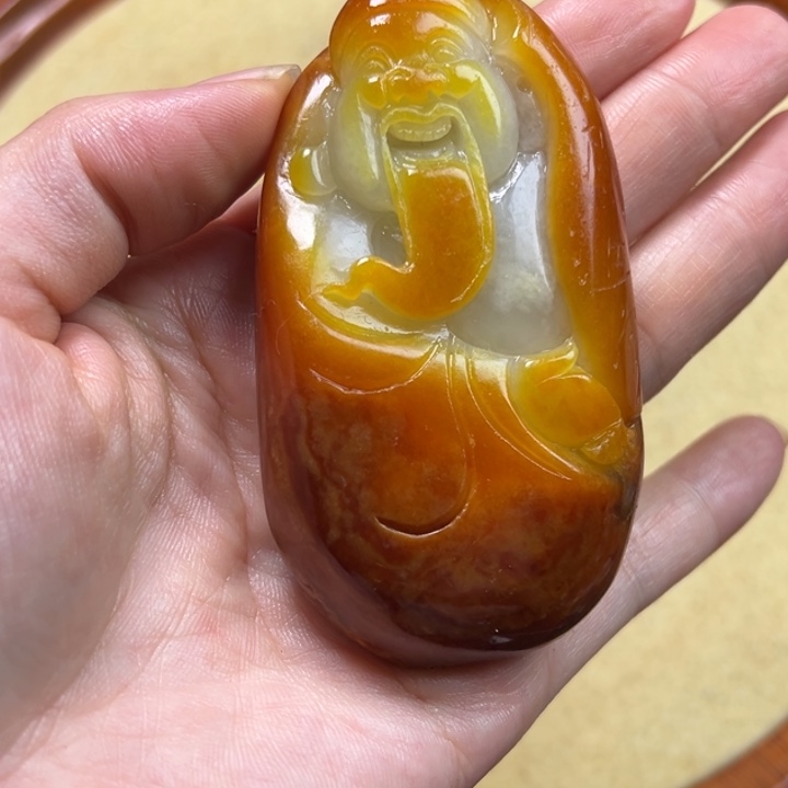 和田玉未镶嵌把件