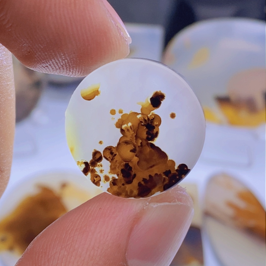 玛瑙/玉髓颈饰未镶嵌