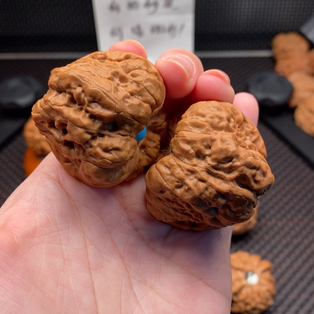 文玩核桃把件肚44边42精品蛤蟆头