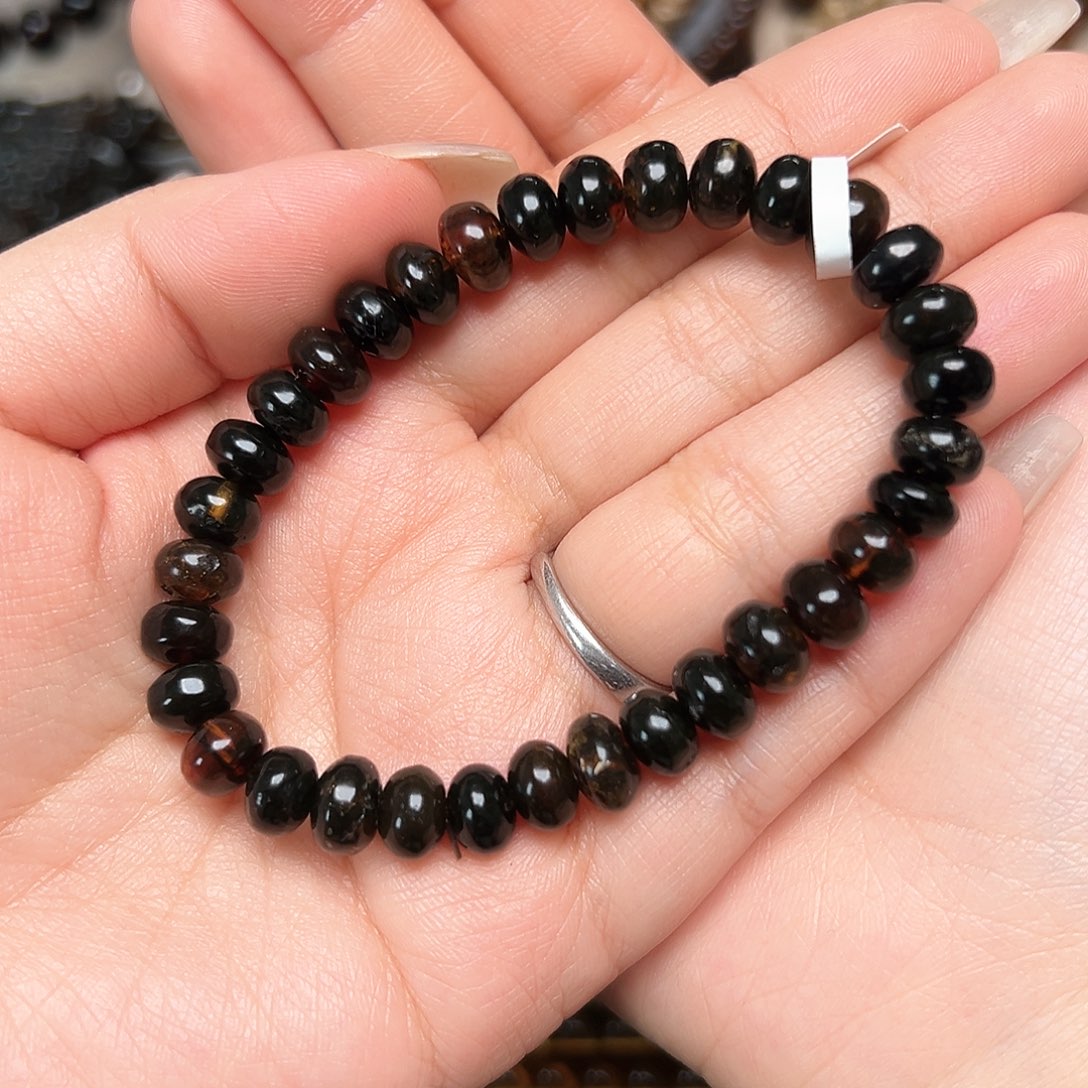 琥珀未镶嵌裸石抚顺琥珀八11157