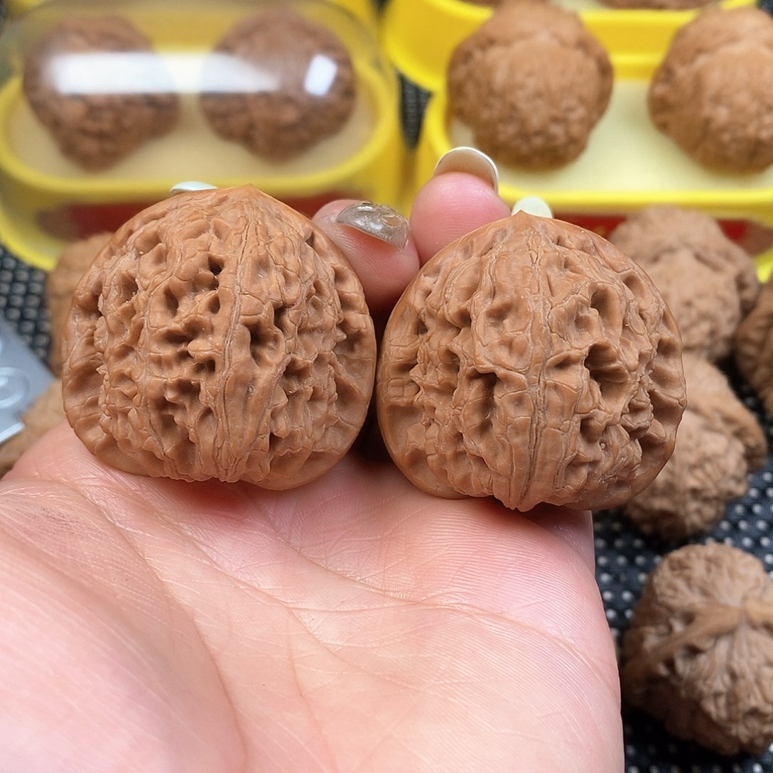 文玩核桃吊坠40➕水龙纹