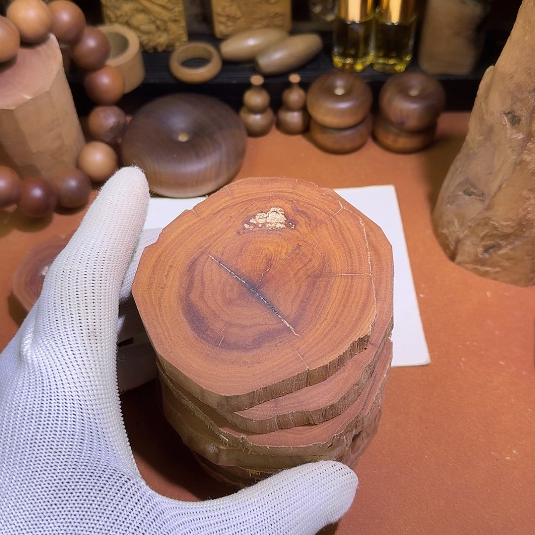 檀香木老山檀香原料60克左右